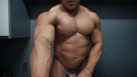 Snapshot of henrimusclee chatting on 02/24/26, 11:03 Henri online show from 02/24/26, 11:03