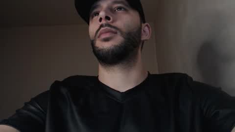 Snapshot of henryaxe chatting on 09/25/25, 10:02 HenryAxe online show from 09/25/25, 10:02