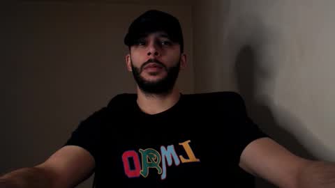 Snapshot of henryaxe chatting on 10/05/25, 05:33 HenryAxe online show from 10/05/25, 05:33