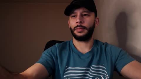 Snapshot of henryaxe chatting on 10/07/25, 11:18 HenryAxe online show from 10/07/25, 11:18