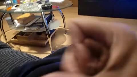 Henrybones online show from 10/19/25, 06:03