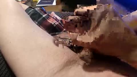 Henrybones online show from 10/23/25, 06:17