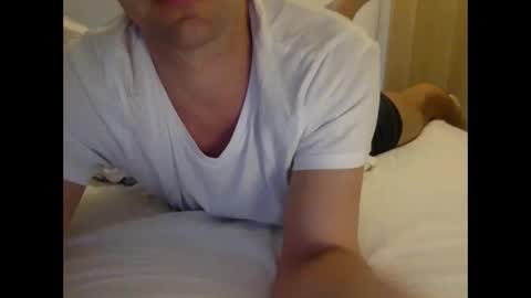 Snapshot of henryhipster chatting on 11/11/25, 07:30 Henryhipster sub spank useme new Europe Twink kiss first fit kinky naughty online show from 11/11/25, 07:30