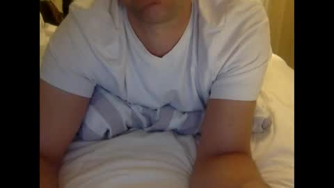 Snapshot of henryhipster chatting on 11/13/25, 03:33 Henryhipster sub spank useme new Europe Twink kiss first fit kinky naughty online show from 11/13/25, 03:33