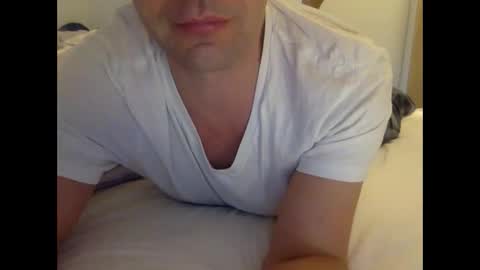Henryhipster  sub  spank useme new Europe Twink kiss first fit kinky naughty online show from 12/22/25, 12:24