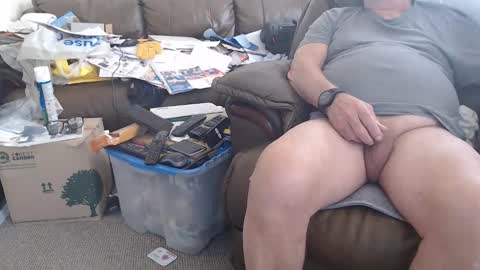 henryjxxx online show from 10/12/25, 10:47