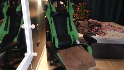 Hentaishiing online show from 10/03/25, 11:57