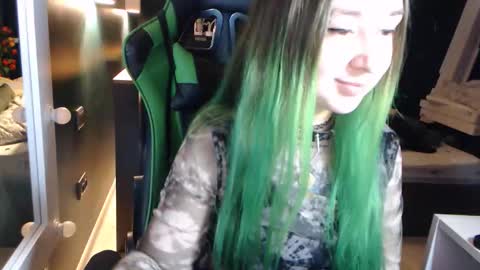 Hentaishiing online show from 10/29/25, 06:42