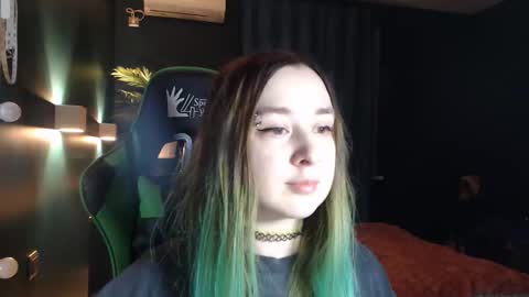 Hentaishiing online show from 05/26/26, 06:37