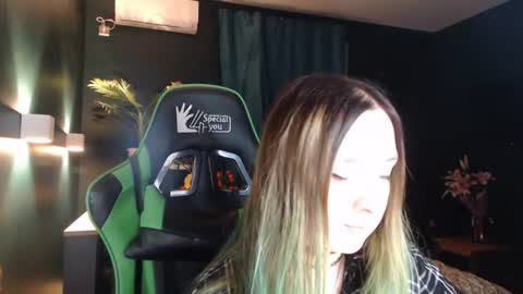 Hentaishiing online show from 06/21/26, 08:33