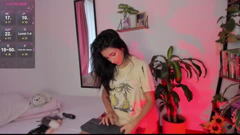 Hello I am Valentina independent Colombian model I love sensuality and pleasure welcome online show from 12/20/24, 10:32