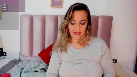 Hera godes online show from 01/31/25, 01:12