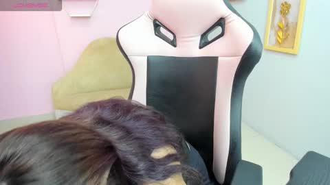 hera online show from 11/24/25, 11:10