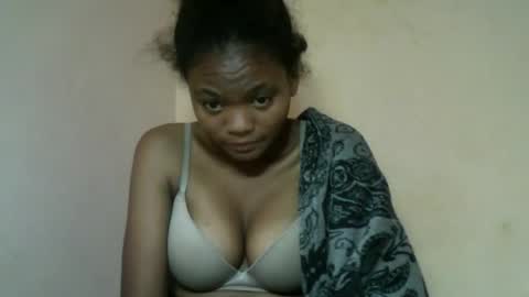 Snapshot of herisse01 chatting on 05/16/26, 12:40 herisse01 online show from 05/16/26, 12:40