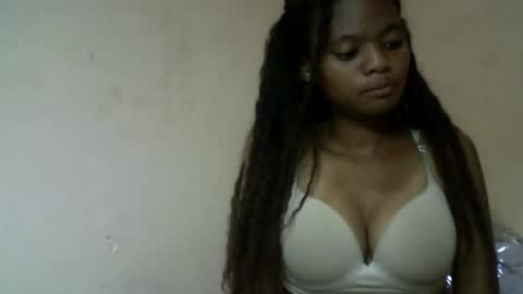 Snapshot of herisse01 chatting on 06/03/26, 04:34 herisse01 online show from 06/03/26, 04:34