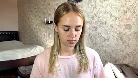 Sylvia online show from 09/11/25, 07:41