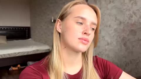 Sylvia online show from 10/18/25, 08:04