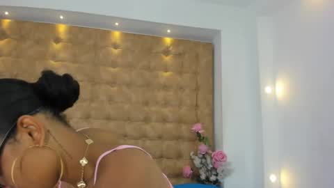 hermione_brown online show from 05/01/26, 07:07