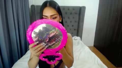 Snapshot of hermosa_princcesa chatting on 06/07/26, 02:54 Aryela online show from 06/07/26, 02:54