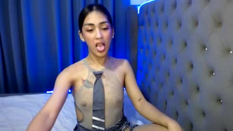 Snapshot of hermosa_princcesa chatting on 06/13/26, 12:30 Aryela online show from 06/13/26, 12:30