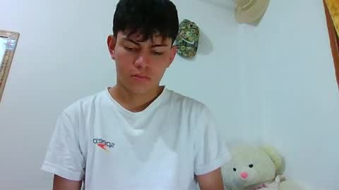 Snapshot of herrerabuitragroedwin chatting on 05/27/26, 10:34 valentin 123 online show from 05/27/26, 10:34