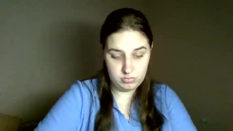 hess_luna_ online show from 09/12/25, 09:42