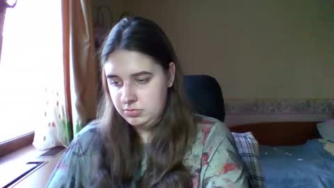 Snapshot of hess_luna_ chatting on 11/22/25, 10:14 hess_luna_ online show from 11/22/25, 10:14