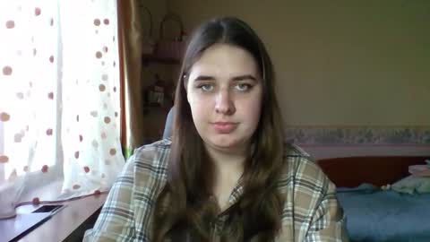 Snapshot of hess_luna_ chatting on 11/26/25, 10:05 hess_luna_ online show from 11/26/25, 10:05