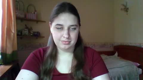 hess_luna_ online show from 02/11/26, 10:09