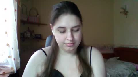 hess_luna_ online show from 02/26/26, 10:03