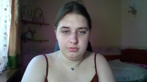 hess_luna_ online show from 07/14/26, 10:21