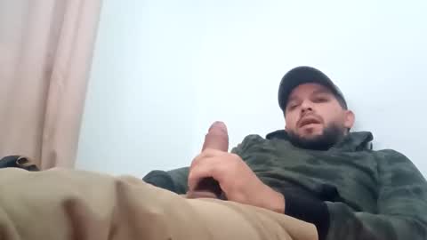 Snapshot of hetero_caliente89 chatting on 11/11/25, 10:54 hetero_caliente89 online show from 11/11/25, 10:54