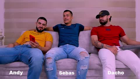 heteros men online show from 02/04/25, 01:38