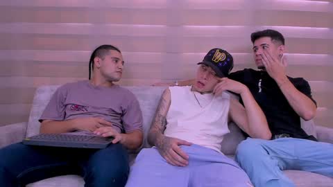 heteros men online show from 02/07/25, 08:10