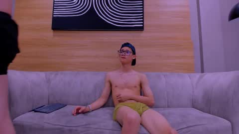 Snapshot of heteros_men chatting on 12/05/25, 02:58 heteros men online show from 12/05/25, 02:58