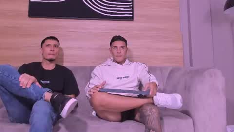heteros men online show from 07/29/26, 02:21