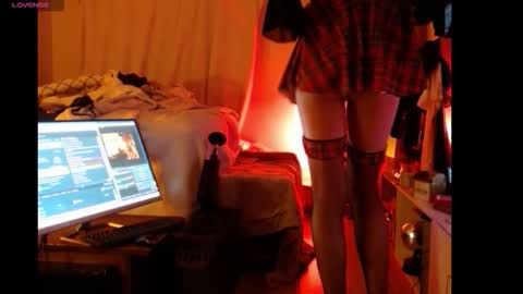 Snapshot of hevin69 chatting on 02/28/26, 04:13 hevin69 online show from 02/28/26, 04:13