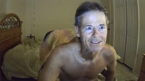 Snapshot of hewes1 chatting on 01/12/26, 09:14 hewes1 online show from 01/12/26, 09:14