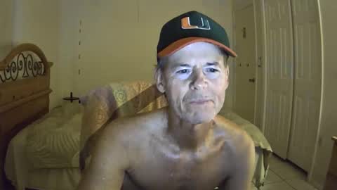 Snapshot of hewes1 chatting on 01/14/26, 07:58 hewes1 online show from 01/14/26, 07:58