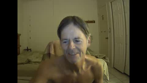 Snapshot of hewes1 chatting on 02/15/26, 10:25 hewes1 online show from 02/15/26, 10:25
