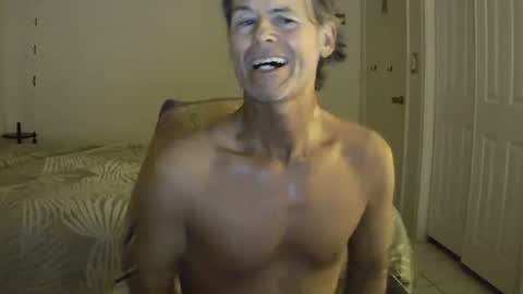 Snapshot of hewes1 chatting on 02/21/26, 09:43 hewes1 online show from 02/21/26, 09:43