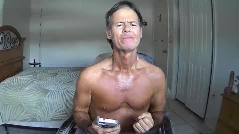 Snapshot of hewes1 chatting on 02/26/26, 07:35 hewes1 online show from 02/26/26, 07:35