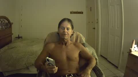 Snapshot of hewes1 chatting on 03/05/26, 02:07 hewes1 online show from 03/05/26, 02:07