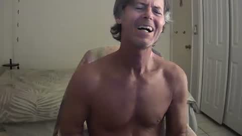Snapshot of hewes1 chatting on 03/29/26, 08:25 hewes1 online show from 03/29/26, 08:25