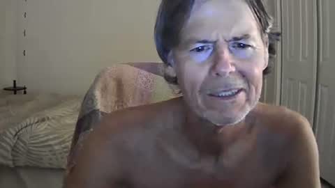 Snapshot of hewes1 chatting on 04/01/26, 07:31 hewes1 online show from 04/01/26, 07:31