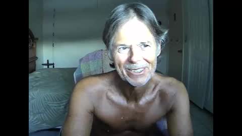 Snapshot of hewes1 chatting on 04/24/26, 10:56 hewes1 online show from 04/24/26, 10:56