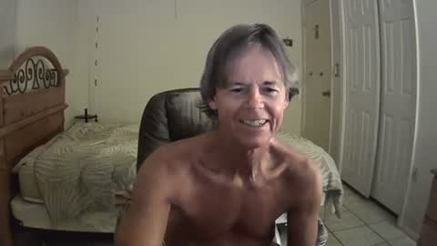 Snapshot of hewes1 chatting on 05/01/26, 07:57 hewes1 online show from 05/01/26, 07:57