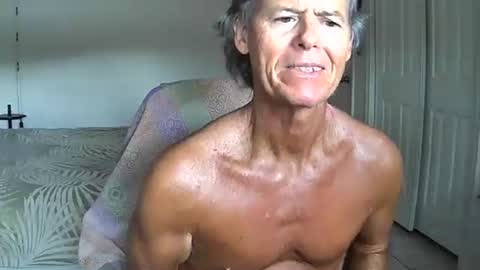 Snapshot of hewes1 chatting on 05/17/26, 08:16 hewes1 online show from 05/17/26, 08:16