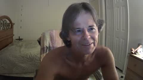 Snapshot of hewes1 chatting on 06/12/26, 09:30 hewes1 online show from 06/12/26, 09:30