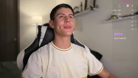 hey_cesard online show from 10/16/25, 11:17